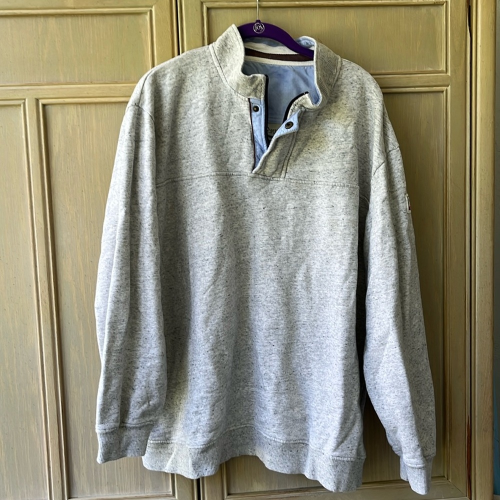 Artisans gray quarter zip sweatshirt